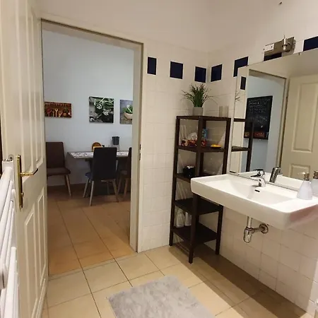 Gorgeous Viennese Apartment 10 Min To City Center Exterior photo