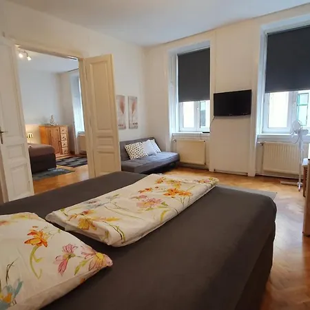 Gorgeous Viennese Apartment 10 Min To City Center Exterior photo